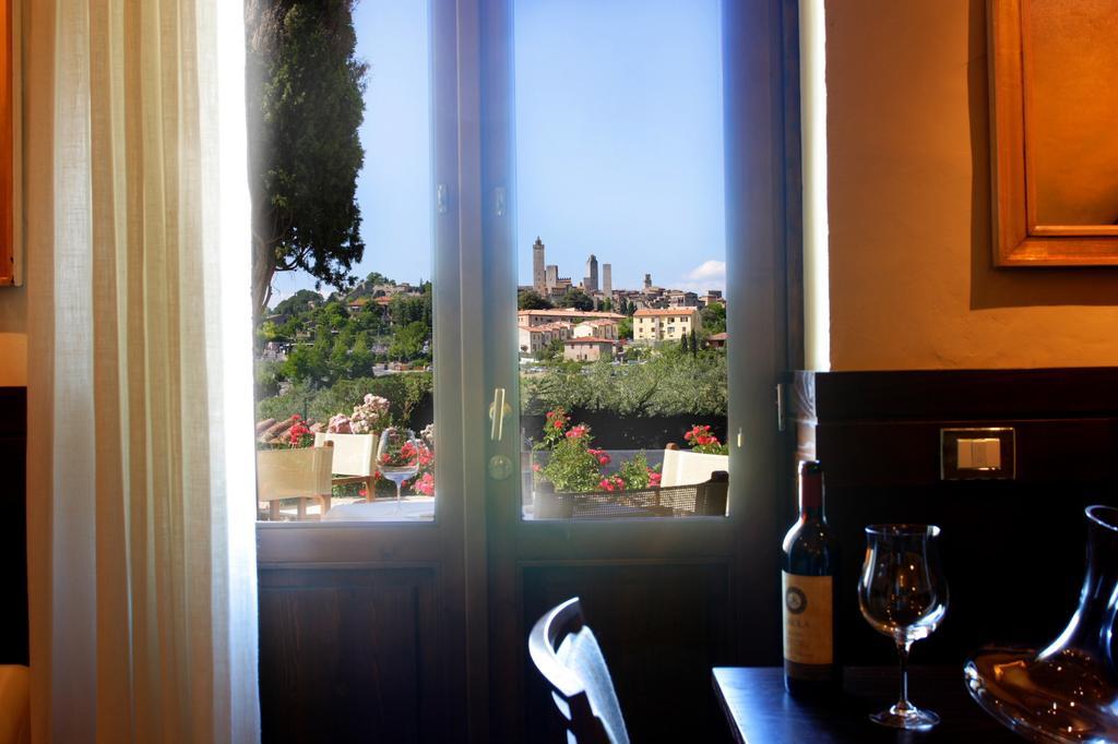 Locanda Viani San Gimignano Buitenkant foto