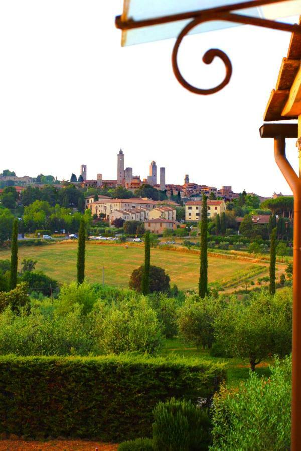 Locanda Viani San Gimignano Buitenkant foto
