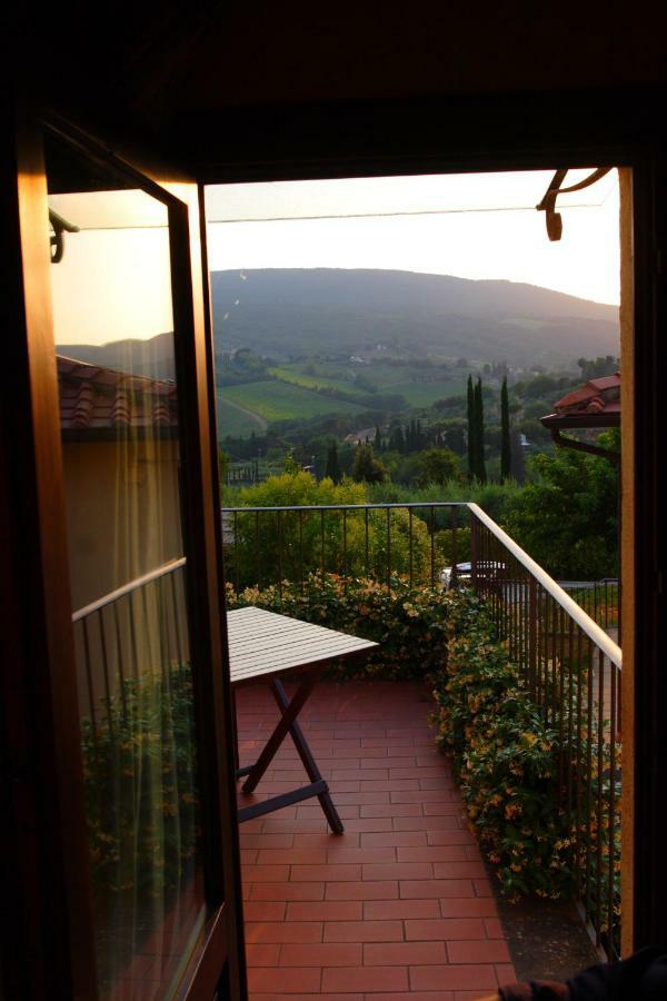 Locanda Viani San Gimignano Buitenkant foto